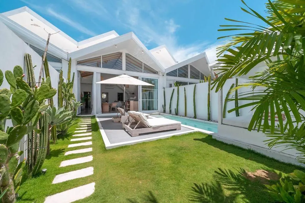 Sea Breeze Retreat 4 Modern 3Br Villa In Canggu