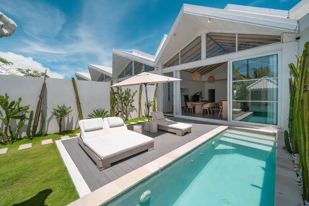 Sea Breeze Retreat 4 Modern 3Br Villa In Canggu location